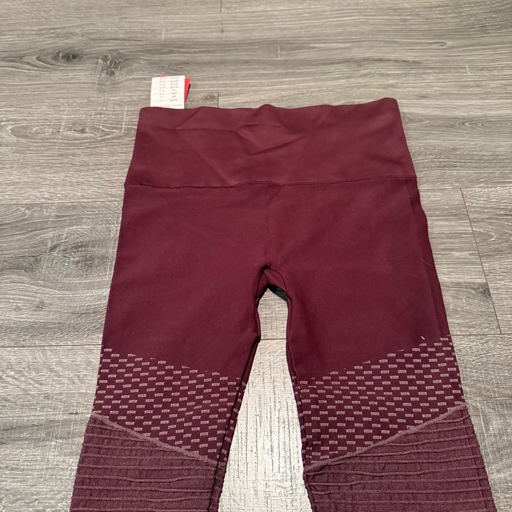 NWT SPANX Seamless Leggings Tummy Control Wine Red Women Size Large - Picture 7 of 7